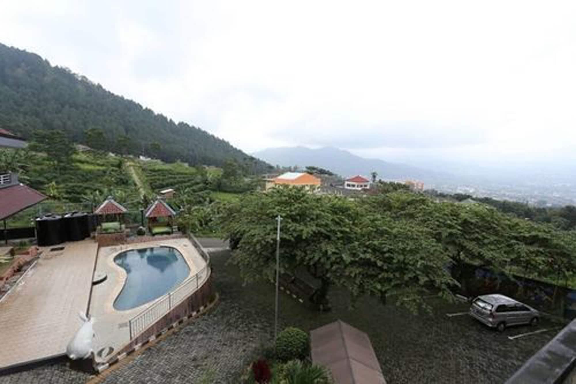 Villa Panderman Indah Batu  Exterior foto
