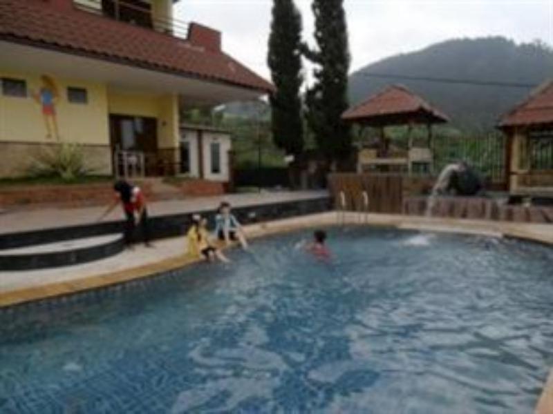 Villa Panderman Indah Batu  Exterior foto